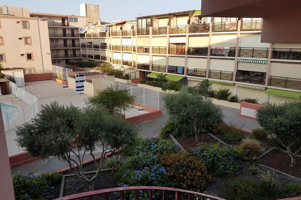 Apartment Jolies Avec Piscines Et Parking Prive 800m De La Du Roi